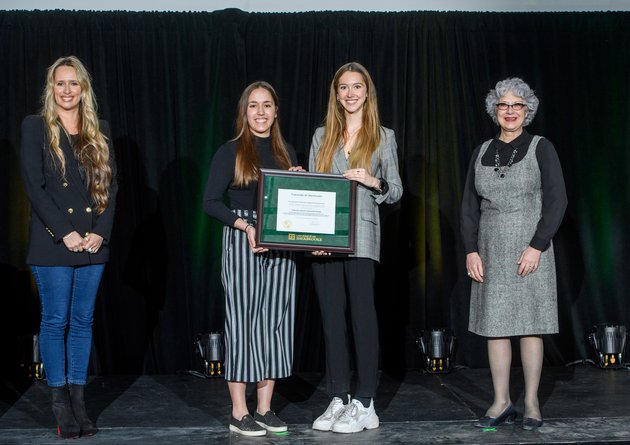 Cuistots le temps d'une pandémie à la cérémonie de remise de prix du Défi à l'engagement étudiant