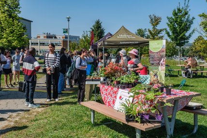 Marché public au Campus principal de l'Université de Sherbrooke