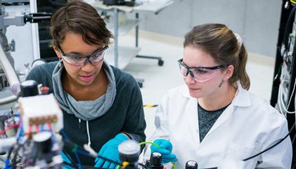 Femmes dans un laboratoire