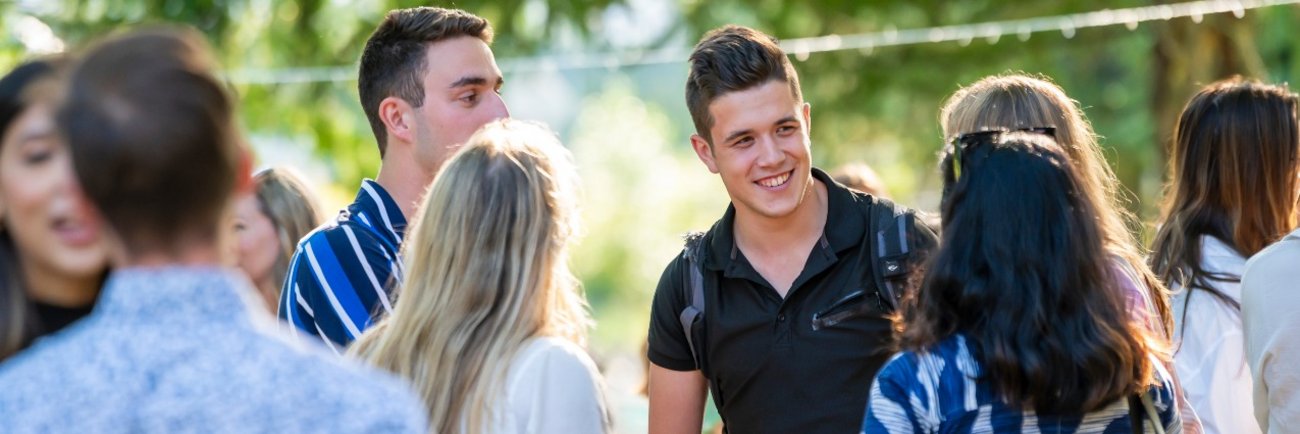 Étudiantes et étudiants en droit lors de la rentrée