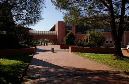 Bâtiment extérieur du Éklore-ed School of Management