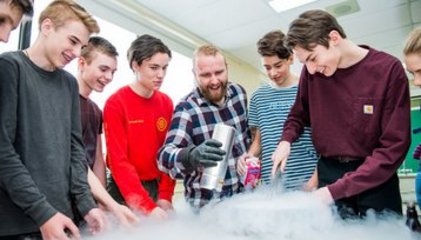 Intégrer l'oral à l'enseignement des sciences et technos