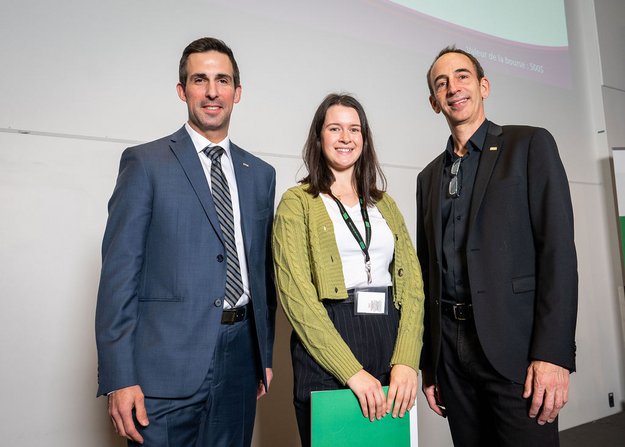 M. Alexandre Goulet, directeur du développement de la Faculté de génie, Mme Gabriella Normandin et Pr Jean Proulx, doyen