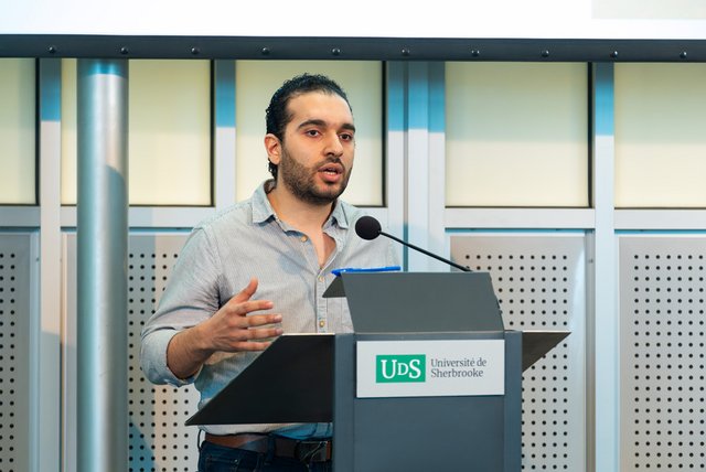 Photo d'Ibrahim Zidan pendant sa présentation.