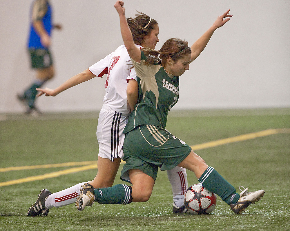 Sophie Normandin a marqué deux fois dans une victoire de 2 à 1 du Vert & Or sur les Martlets de l'Université McGill.