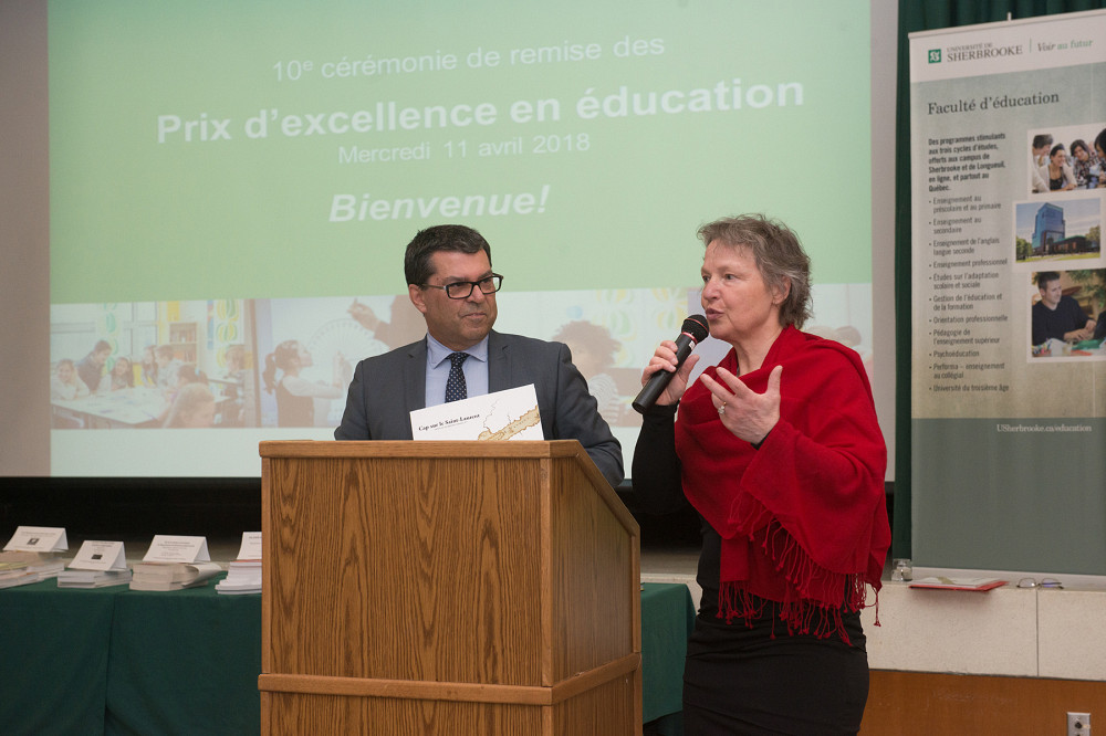 La cérémonie était animée par le doyen de la Faculté d'éducation, Pr Serge Striganuk, et par l'instigatrice des Prix d'excellence en éducation, Pre Hélène Guy.