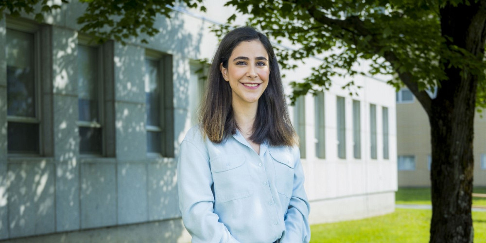 Nika Kooshki Zamani, étudiante au doctorat en microbiologie et infectiologie.