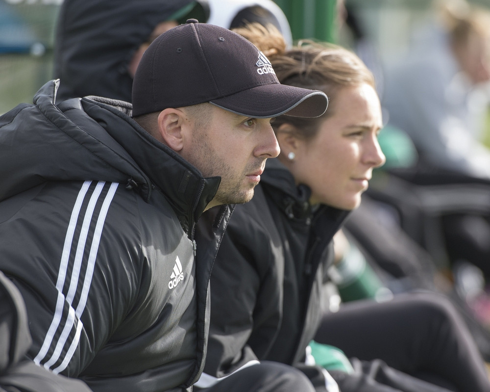 L'entraîneur de l'équipe féminine de soccer Vert & Or de l'UdeS, Louis Provencher.