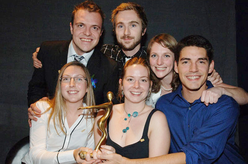 Les membres du GCIUS 2008: Karine Beaulieu-Desrochers, Stéphanie Lavergne, Kristell Savard, Simon Pelchat (devant), Alexandre Pépin-Ross et William Wilson (à l'arrière).