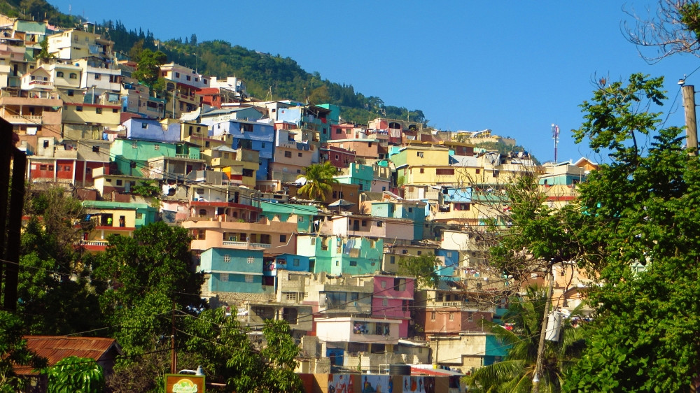 «Port-au-Prince se montre particulièrement colorée grâce à ses habitations peintes avec toutes sortes de couleurs», rapporte Ariane Grenier, étudiante au baccalauréat-maîtrise en ergothérapie.