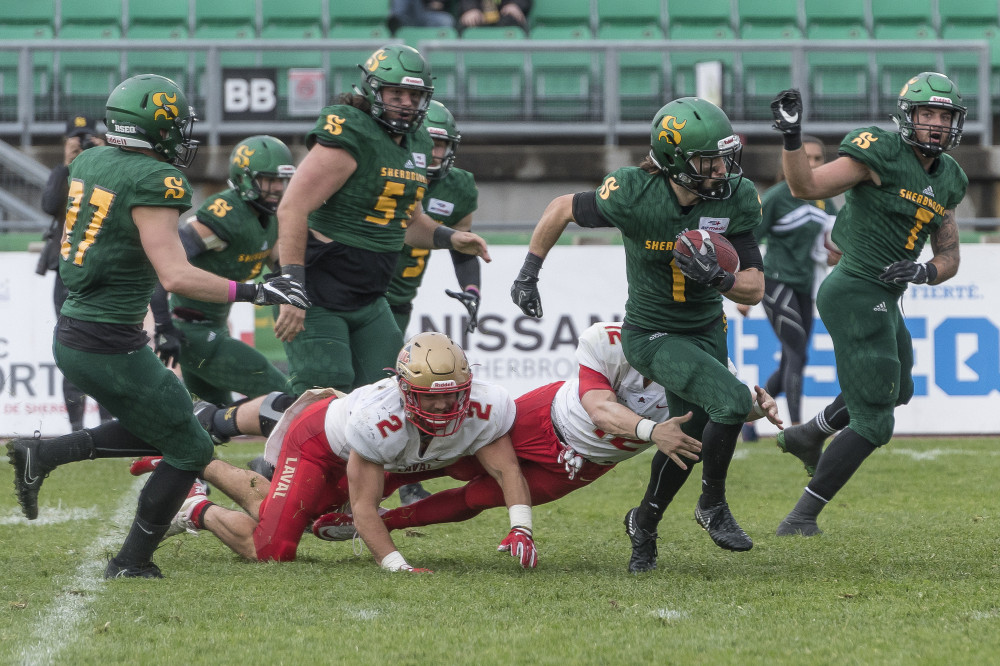 Le premier match de la saison de football 2018-2019 opposera le Vert & Or au Rouge et Or de l'Université Laval. 
