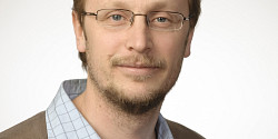 Le professeur de politique David Morin reçoit le Prix Paul-Painchaud 2012
