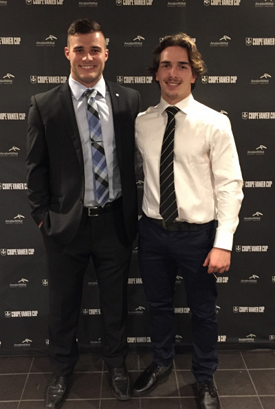Alexandre Gagné et Samuel Polan du Vert & Or lors de l'annonce des équipes d'étoiles universitaires canadiennes à Hamilton jeudi soir.