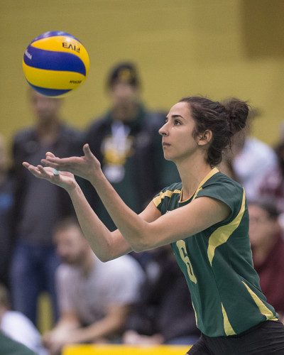 Kim Robitaille a fait ses adieux de belle façon au Vert & Or et au volleyball universitaire vendredi dernier, au gymnase du Centre sportif de l'UdeS.