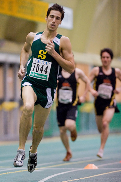 Le vétéran James Poulin-Cadovius a terminé sa carrière universitaire avec une 6e position au 1500 mètres.