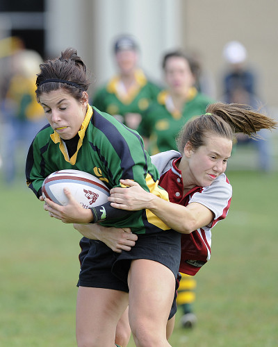 L'équipe féminine de rugby a trimé dur, mais elle n'a jamais réussi à s'imposer, dimanche après-midi.