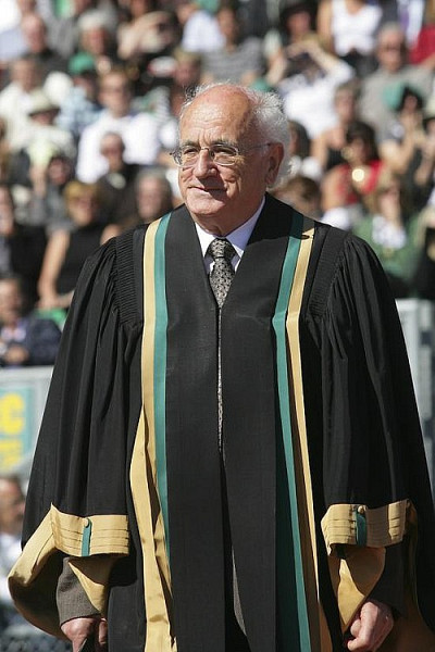 Paul Inchauspé, nouveau docteur d'honneur en éducation.