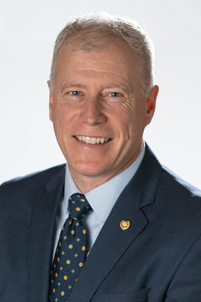 Charles L'Italien, directeur général de la division de l’ingénierie — Recherche et technologie et Gestion du cycle de vie de produit chez Pratt & Whitney Canada (PWC)