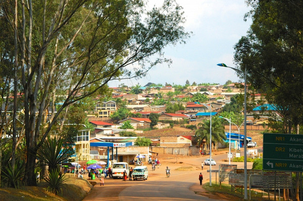 Mukoni, la ville où les étudiantes ont séjourné, vue du chemin au retour de l'hôpital.