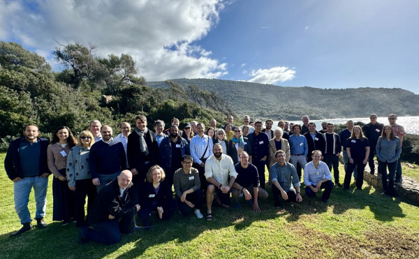 C'est en mars 2024 que les premiers jalons du projet de la Société internationale de tractographie ont été placés, lors d'une rencontre en Corse réunissant une cinquantaine de spécialistes du domaine. 