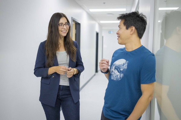 Isabelle Dufour, professeure-chercheuse à l’École des sciences infirmières, et Yohann Moanahere Chiu, professeur-chercheur au Département de médecine de famille.