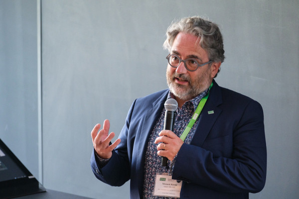 Le professeur Vincent Aimez, responsable scientifique de l’IRC et vice-recteur à la valorisation et aux partenariats à l’Université de Sherbrooke.