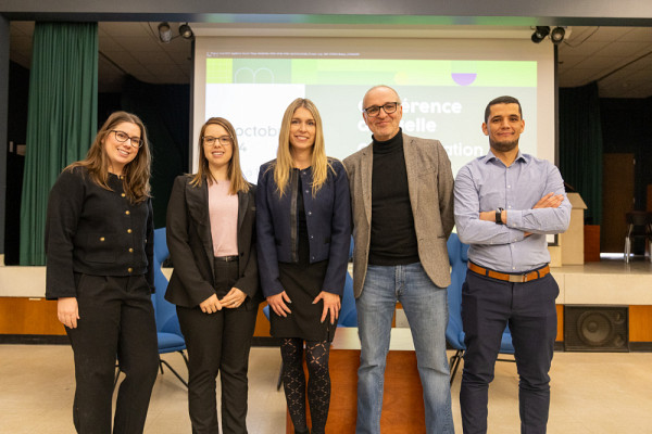 Le comité organisateur de l'événement (de gauche à droite) : Alexandra Joseph, Pre Carol-Ann Rouillard, Pre Marie-Eve Carignan, Pr Emmanuel Choquette et Achraf Boubaaya.