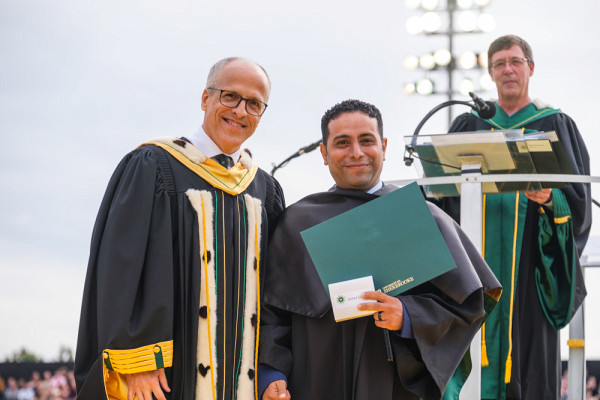 Ahmed Elbady, récipiendaire de la Médaille du Gouverneur général et diplômé en génie civil.