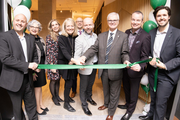 Desjardins Inaugure Un 360d Au Campus Principal De L Udes Actualites Universite De Sherbrooke