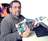 Carle Côté est programmeur en intelligence artificielle chez Artificial Mind and Movement (A2M), une firme de jeux vidéo de Montréal, et un ancien de LABORIUS.